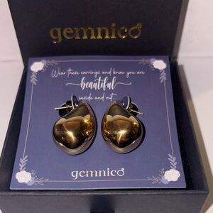 Gold Women’s Teardrop Earrings